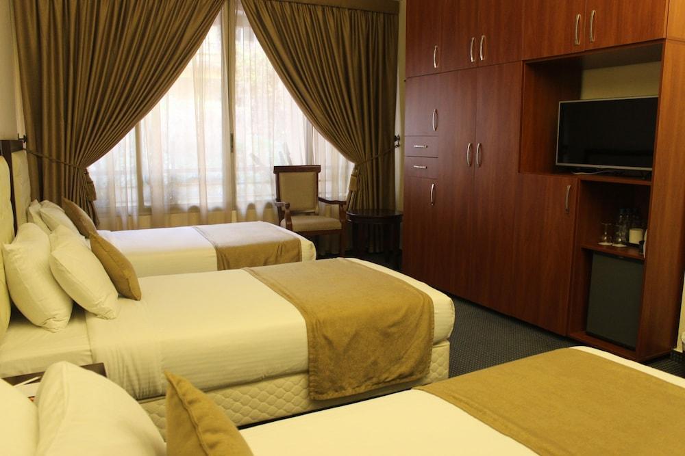 Midtown Hotel & Suites Beirut Bagian luar foto