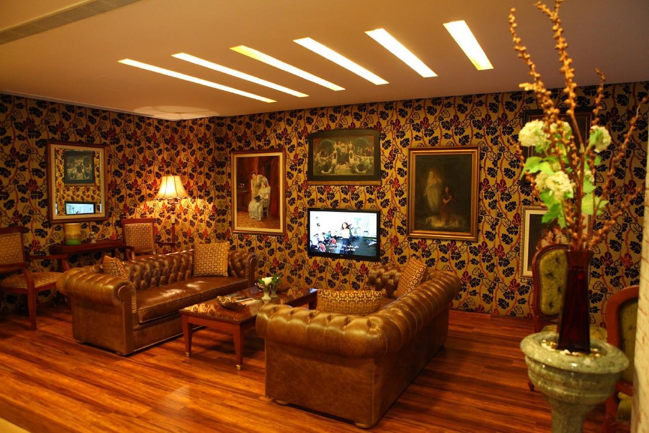 Midtown Hotel & Suites Beirut Bagian luar foto