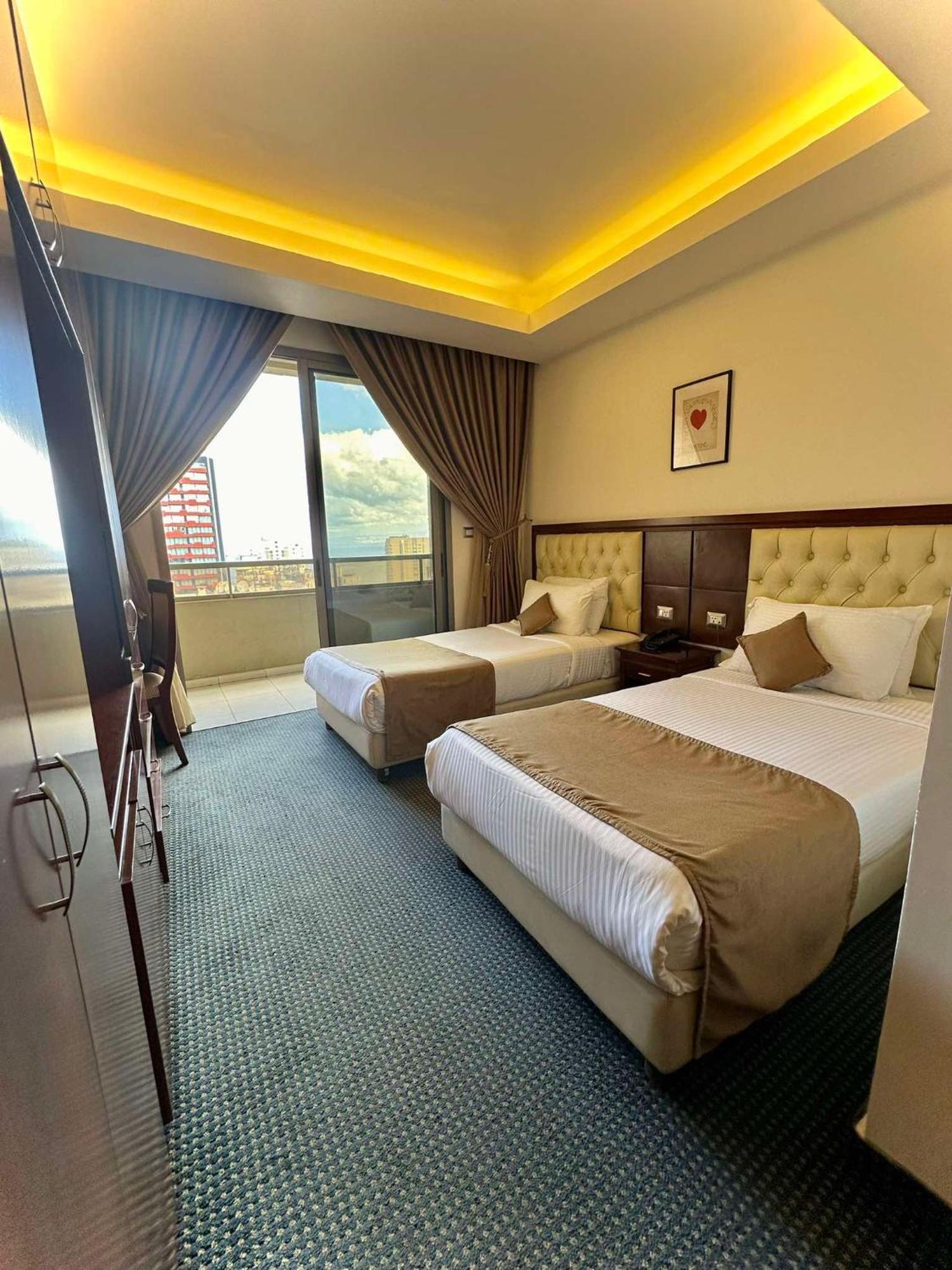 Midtown Hotel & Suites Beirut Bagian luar foto