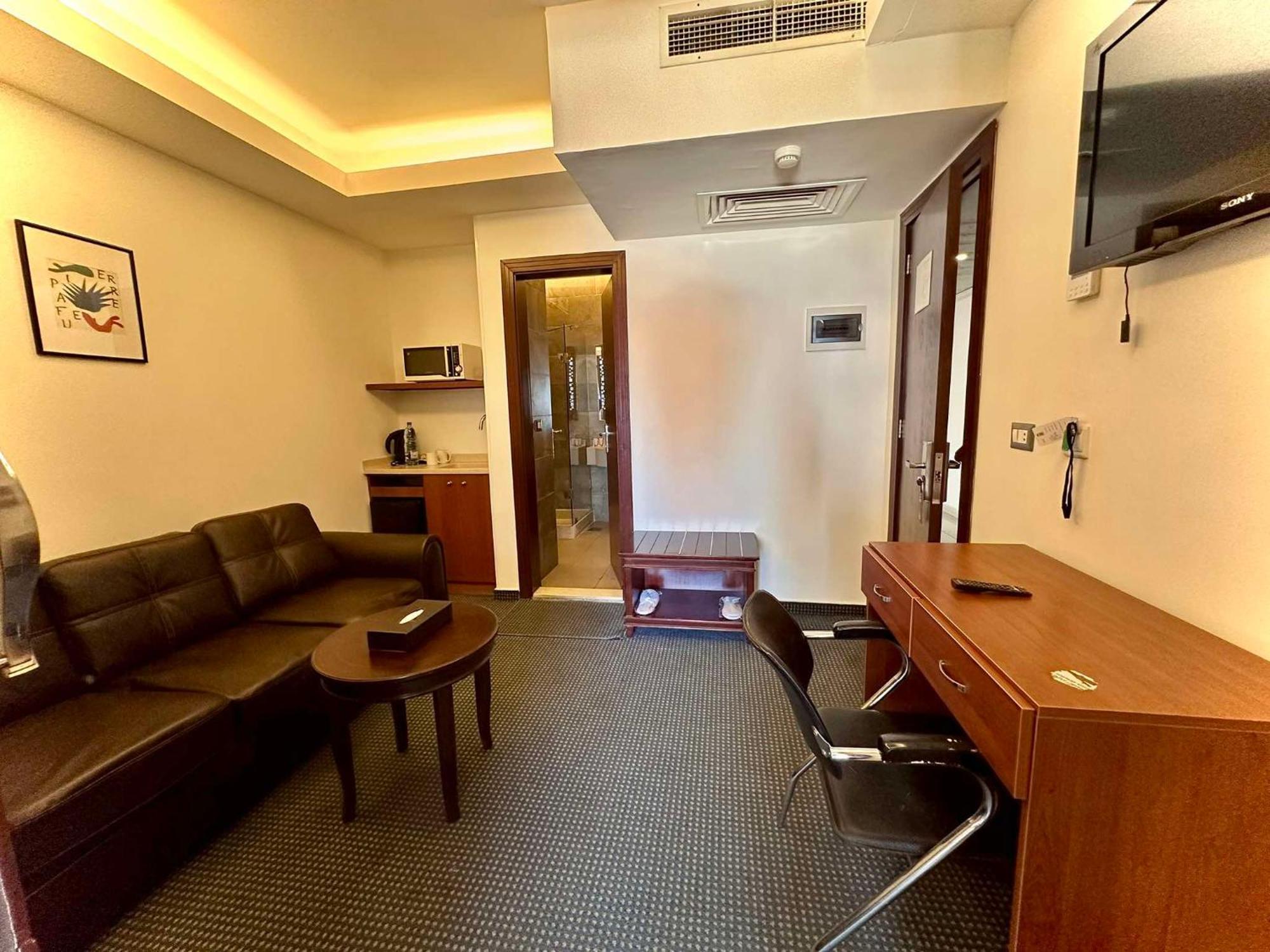 Midtown Hotel & Suites Beirut Bagian luar foto