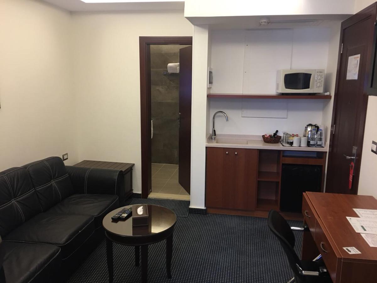 Midtown Hotel & Suites Beirut Bagian luar foto